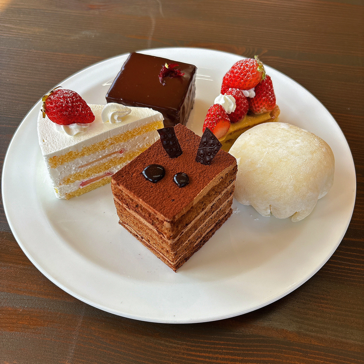 グルテンフリースイーツの盛り合わせ